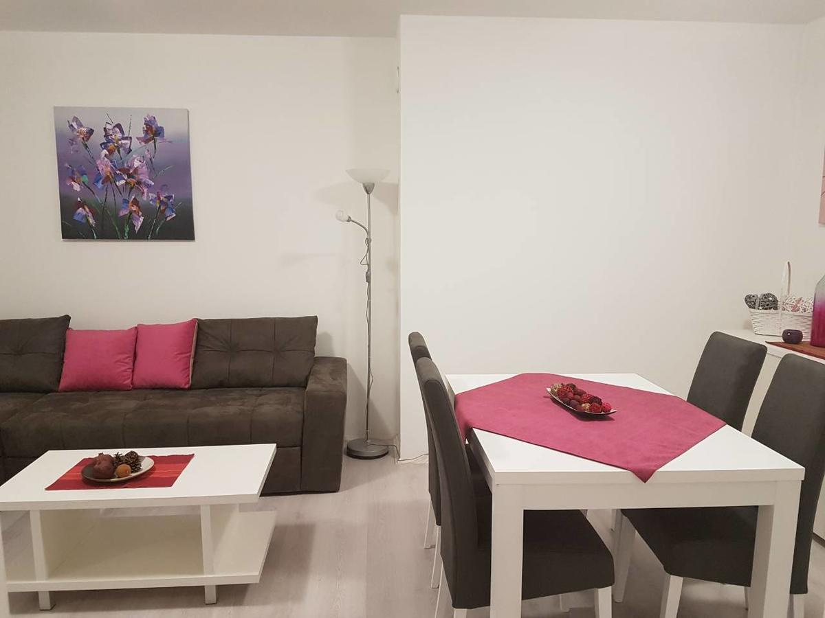 Apartment Gea 18 Novi Sad Esterno foto