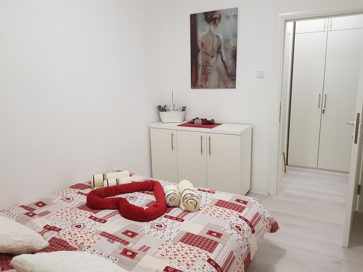 Apartment Gea 18 Novi Sad Esterno foto