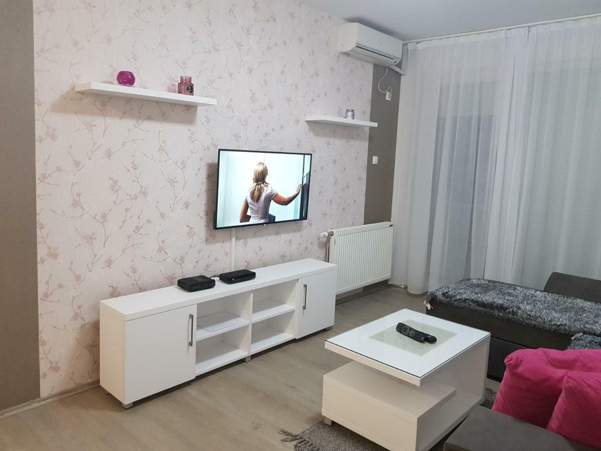 Apartment Gea 18 Novi Sad Esterno foto