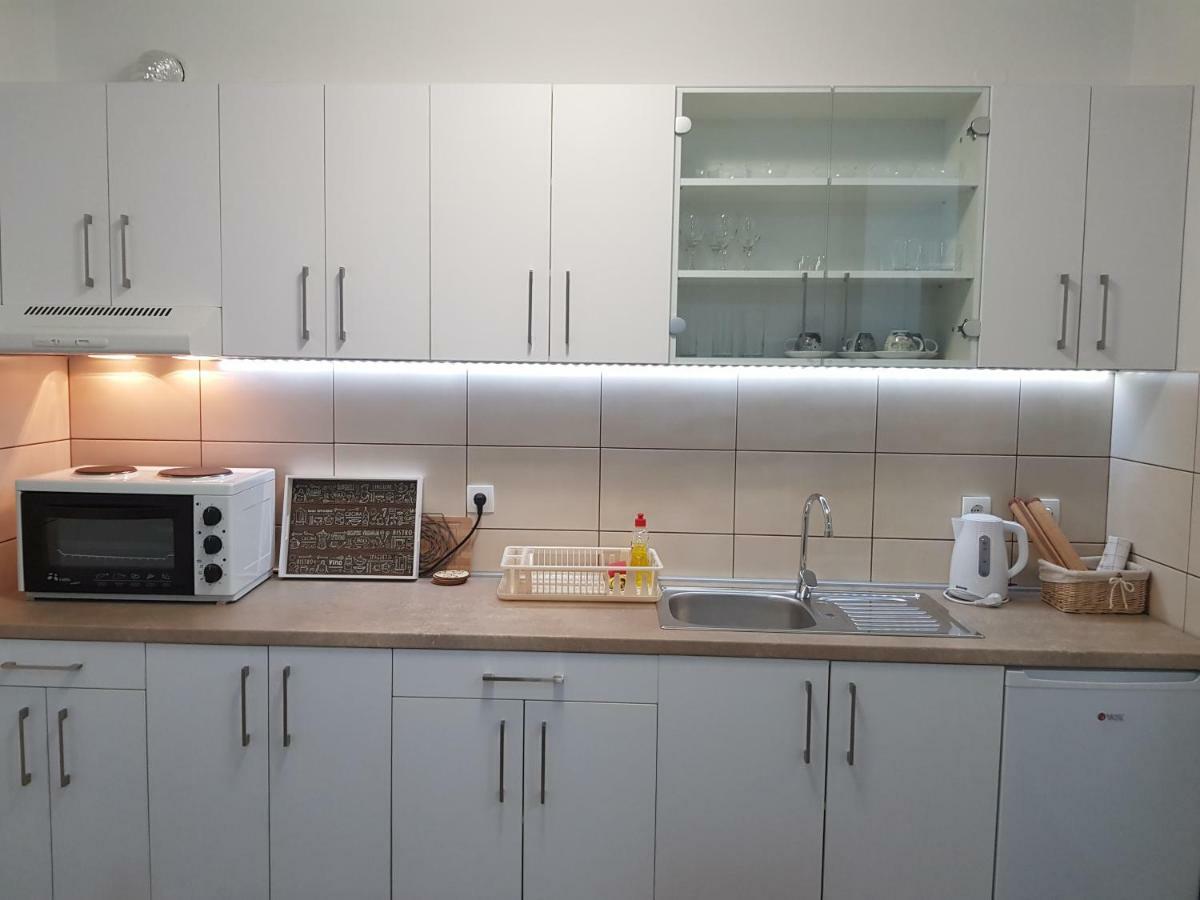 Apartment Gea 18 Novi Sad Esterno foto
