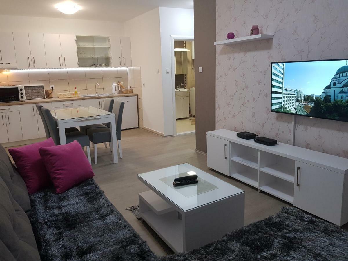 Apartment Gea 18 Novi Sad Esterno foto