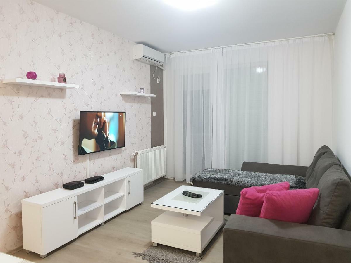 Apartment Gea 18 Novi Sad Esterno foto