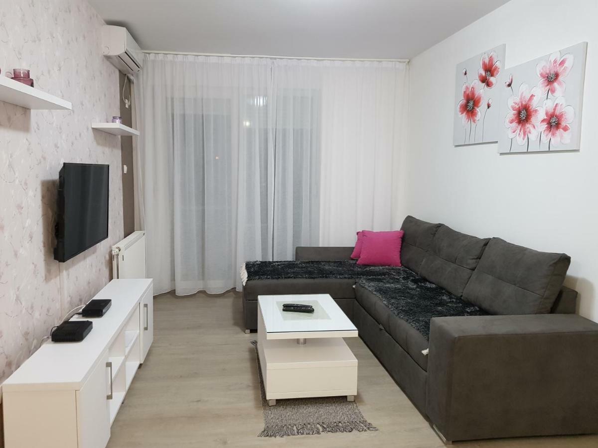 Apartment Gea 18 Novi Sad Esterno foto